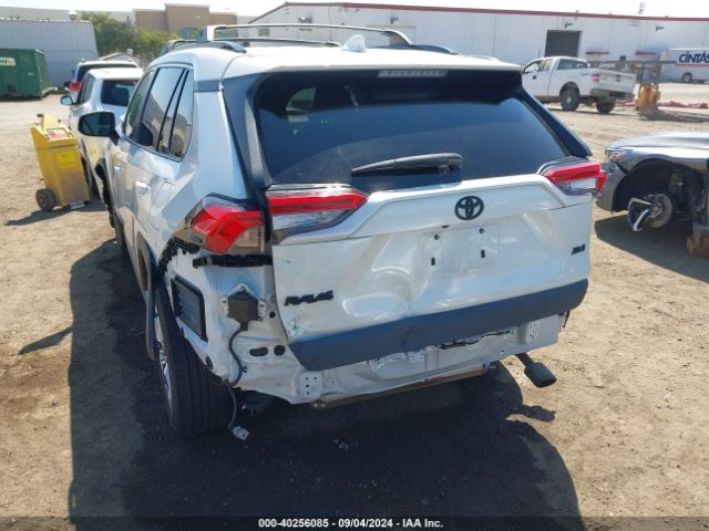 2T3C1RFV6NW197518 Toyota Rav4 Xle Premium