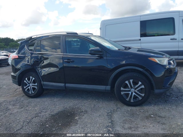 Toyota RAV4 LE 2018 2T3ZFREV9JW427107 Image 12