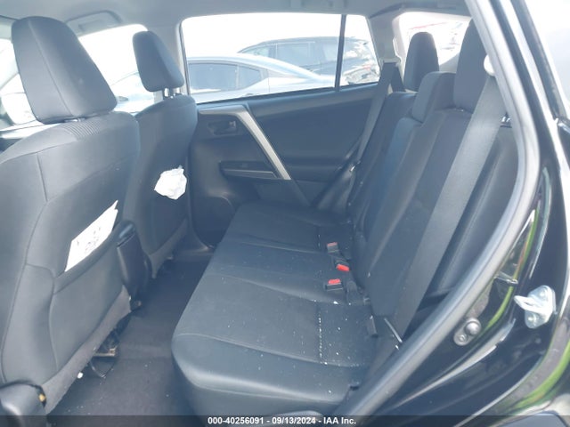 Toyota RAV4 LE 2018 2T3ZFREV9JW427107 Image 8