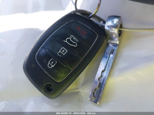 5XYZTDLB0GG318966 Hyundai Santa Fe Sport 2.4l