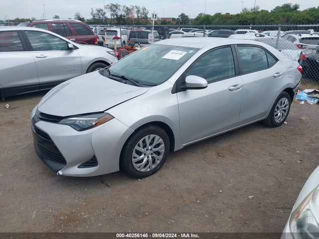 Toyota COROLLA LE 2019 5YFBURHE7KP944162 Image 2