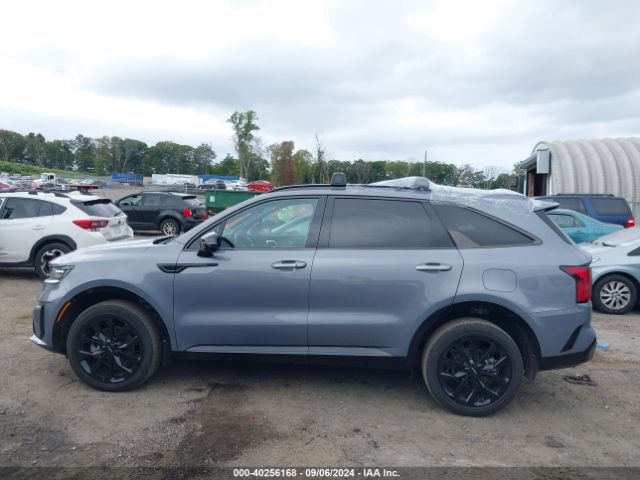 5XYRKDLF5PG172098 KIA SORENTO SX