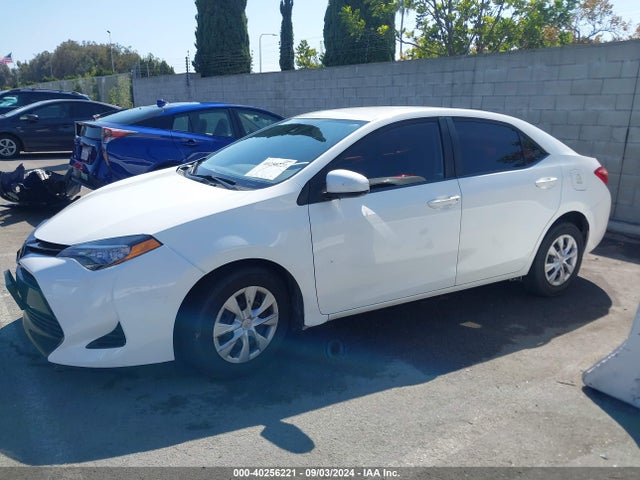 Toyota COROLLA L 2017 5YFBURHE5HP699211 Image 13