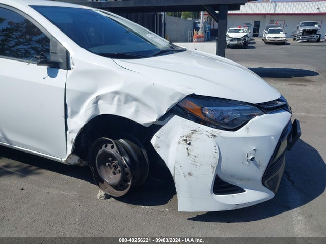Toyota COROLLA L 2017 5YFBURHE5HP699211 Image 6