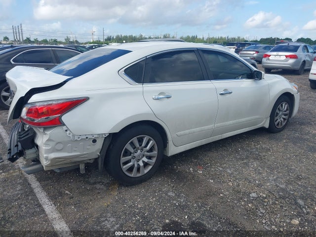 Nissan Altima 2.5 S 2015 1N4AL3AP1FC142847 Image 4
