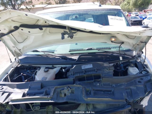 1GCWGBFPXK1174077 Chevrolet Express 2500 Work Van