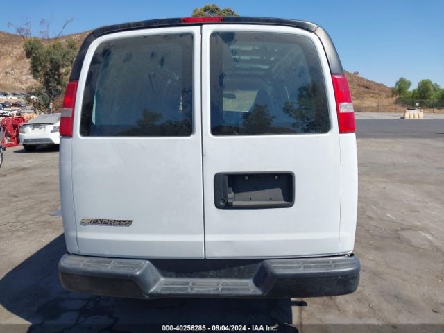 1GCWGBFPXK1174077 Chevrolet Express 2500 Work Van