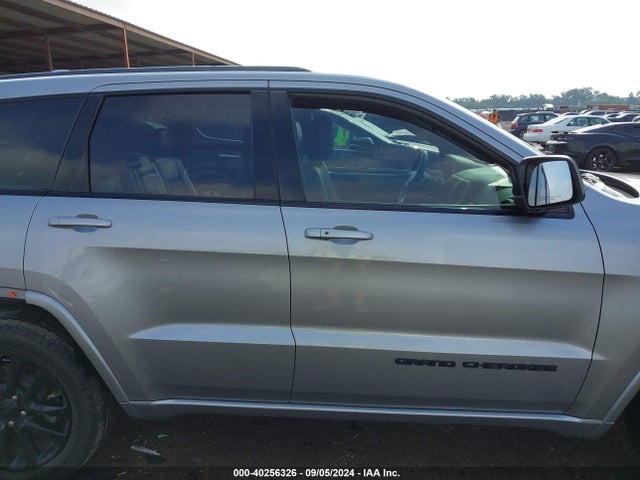 1C4RJEAG1HC722195 Jeep Grand Cherokee Altitude 4x2