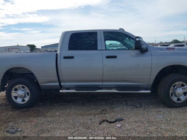 3C6UR5CJ7RG235083 RAM 2500 Tradesman  4x4 6'4 Box