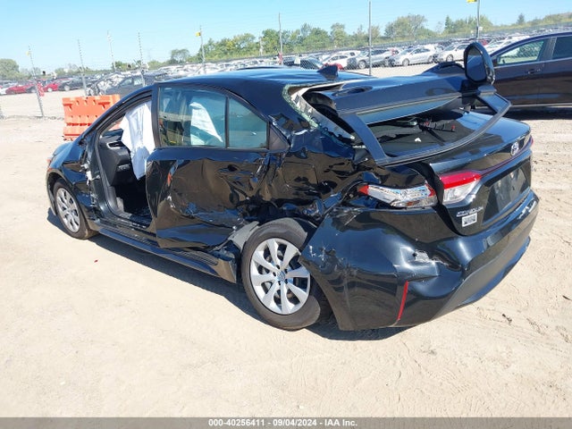 Toyota COROLLA LE 2021 JTDEPMAE2MJ160819 Image 3