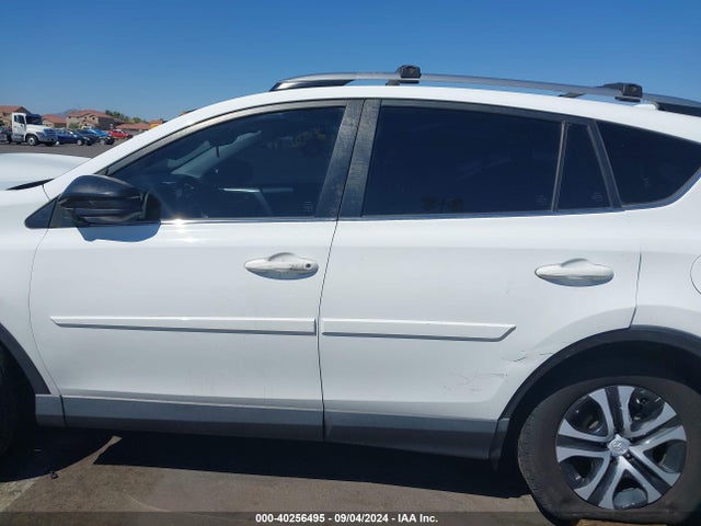 Toyota RAV4 LE 2018 JTMZFREVXJJ205674 Image 15