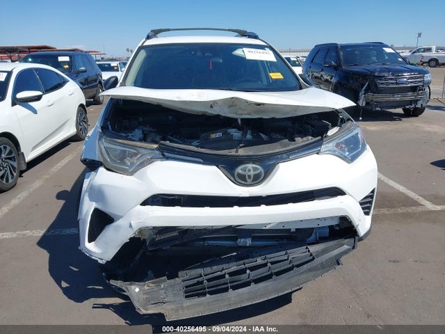 Toyota RAV4 LE 2018 JTMZFREVXJJ205674 Image 6