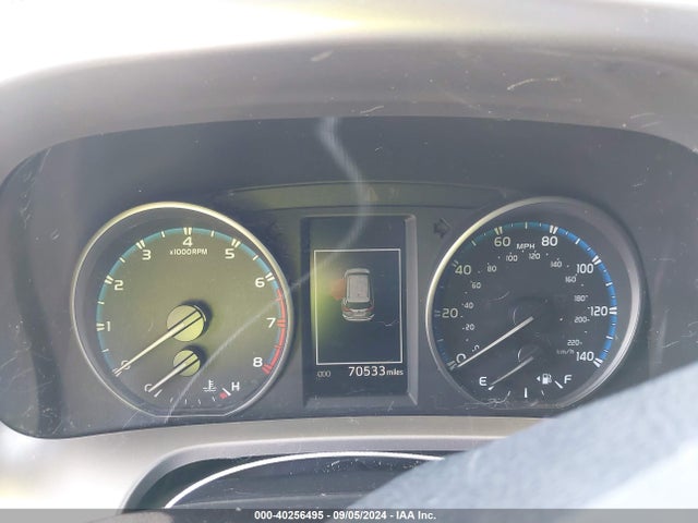 Toyota RAV4 LE 2018 JTMZFREVXJJ205674 Image 7