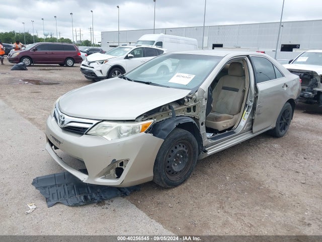 Toyota CAMRY LE 2014 4T4BF1FK4ER397543 Image 2