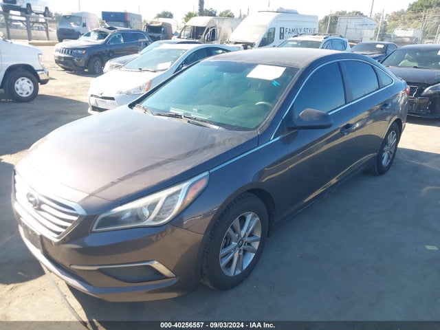 Hyundai Sonata 2017 5NPE24AF5HH455872 Image 2
