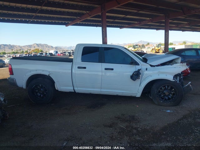 1C6RR7GG4JS300680 RAM 1500 Slt Quad Cab 4x4 6'4 Box