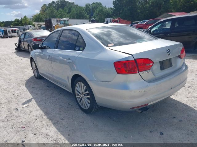 3VWL07AJ9EM387310 Volkswagen Jetta 1.8t Sel