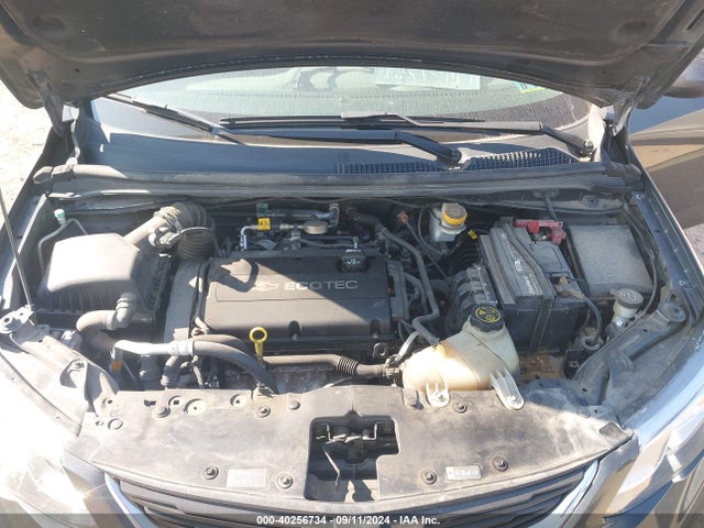 Chevrolet Sonic Lt Auto 2017 1G1JD5SG6H4118860 Image 10