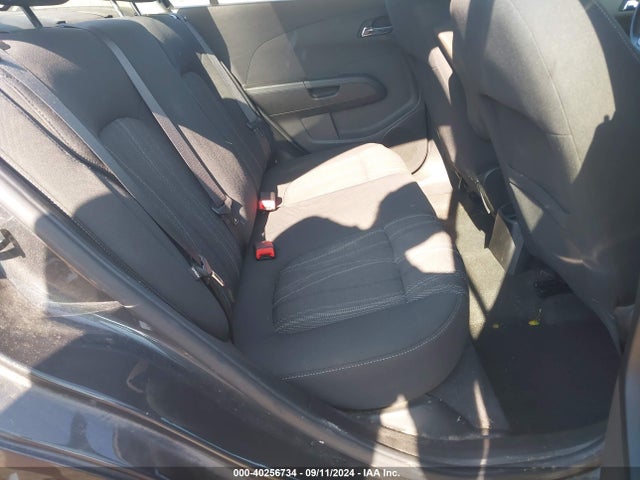 Chevrolet Sonic Lt Auto 2017 1G1JD5SG6H4118860 Image 8
