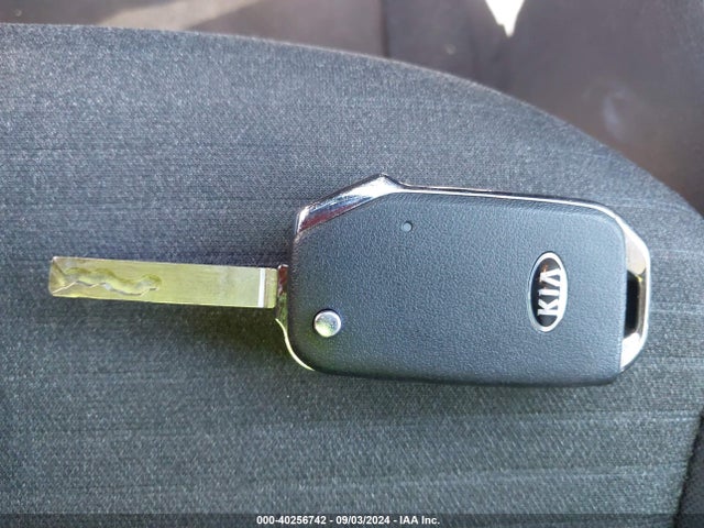 KNDJ23AU5L7051989 KIA SOUL S