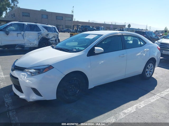 Toyota COROLLA LE 2016 5YFBURHEXGP472823 Image 2