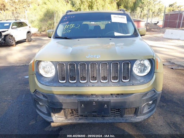 ZACCJABT3FPB93738 Jeep Renegade Latitude