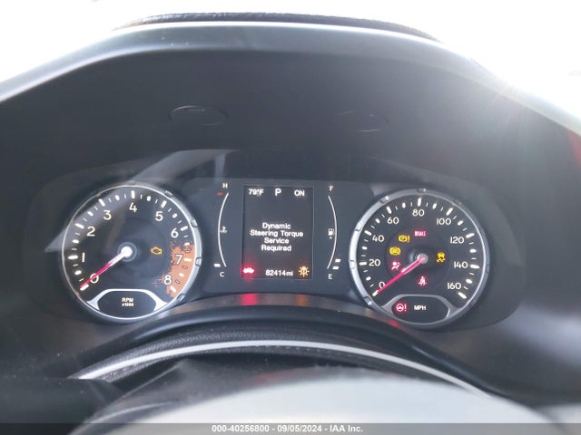 ZACCJABT3FPB93738 Jeep Renegade Latitude