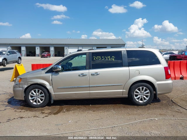 2C4RC1GG5FR627797 Chrysler Town & Country Limited Platinum
