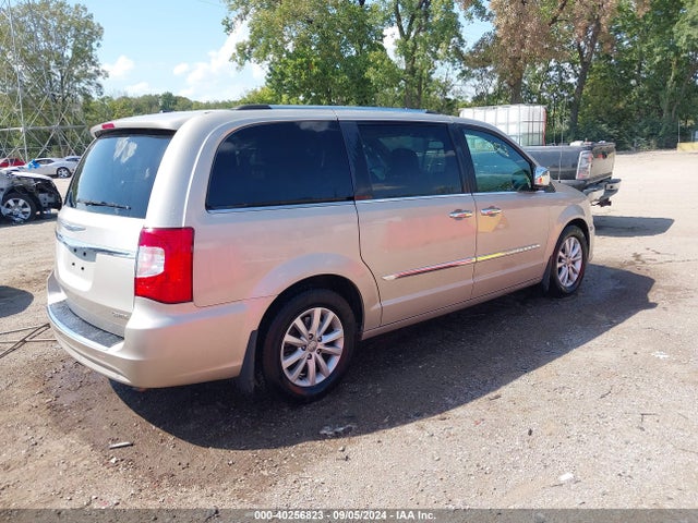 2C4RC1GG5FR627797 Chrysler Town & Country Limited Platinum