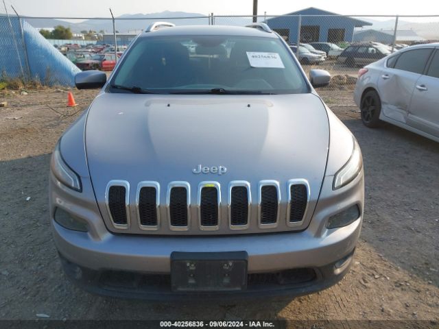 1C4PJLCB9JD604764 Jeep Cherokee Latitude Fwd