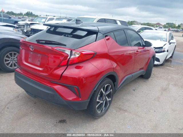 JTNKHMBX8L1066440 Toyota C-HR XLE