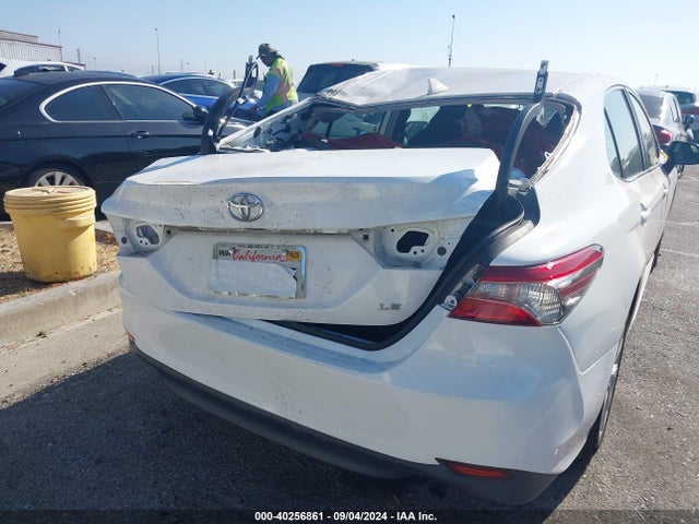 Toyota CAMRY LE 2019 4T1B11HK8KU705282 Image 16