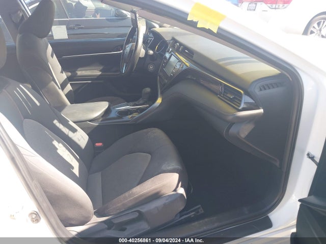 Toyota CAMRY LE 2019 4T1B11HK8KU705282 Image 5