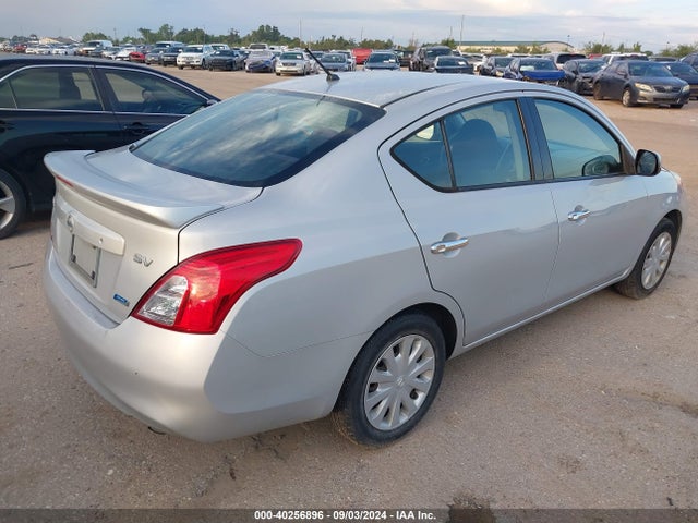 Nissan Versa 1.6 Sv 2014 3N1CN7AP2EK447760 Image 4
