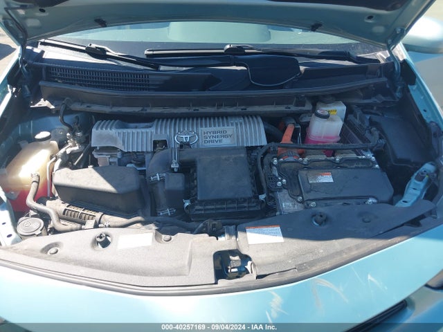 Toyota Prius V Four 2017 JTDZN3EUXHJ063988 Image 10