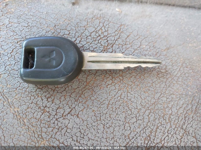 2001 MITSUBISHI MONTERO SPORT JA4LS31H41P029386 Photo 10