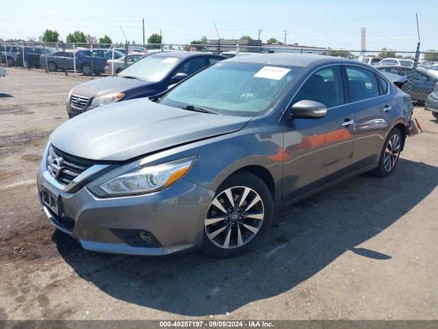 Nissan Altima 2.5 Sl 2017 1N4AL3AP2HC213525 Image 2