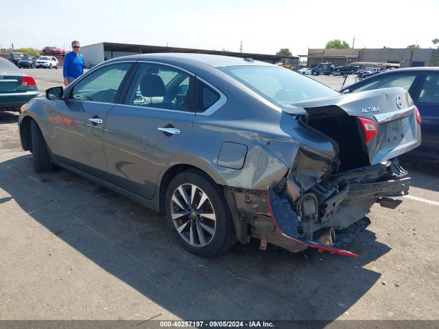Nissan Altima 2.5 Sl 2017 1N4AL3AP2HC213525 Image 3