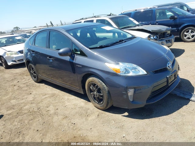 Toyota Prius Two 2015 JTDKN3DU5F0435307 Image 1