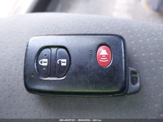 Toyota Prius Two 2015 JTDKN3DU5F0435307 Image 11