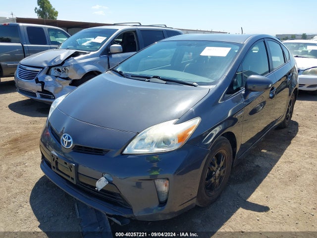 Toyota Prius Two 2015 JTDKN3DU5F0435307 Image 6