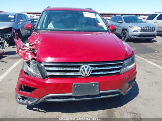 3VV3B7AX5JM011393 Volkswagen Tiguan 2.0t Se/2.0t Sel