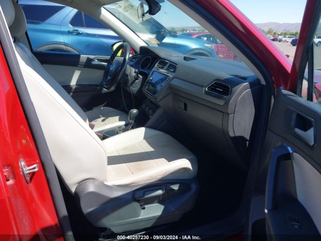 3VV3B7AX5JM011393 Volkswagen Tiguan 2.0t Se/2.0t Sel