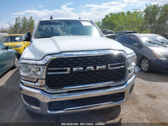 3C6UR5DL8NG297182 RAM 2500 Big Horn  4x4 6'4 Box