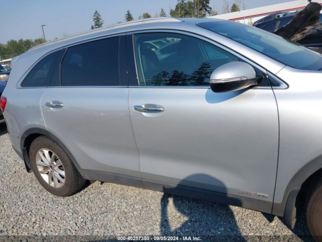 5XYPGDA58GG157386 KIA Sorento 3.3l Lx