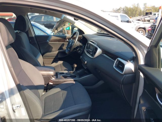 5XYPGDA58GG157386 KIA Sorento 3.3l Lx