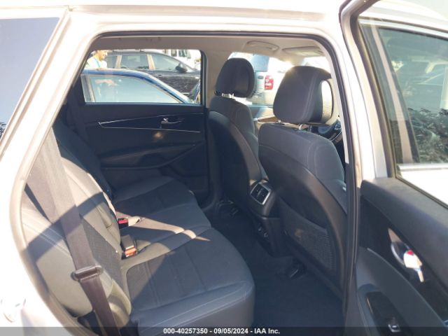 5XYPGDA58GG157386 KIA Sorento 3.3l Lx
