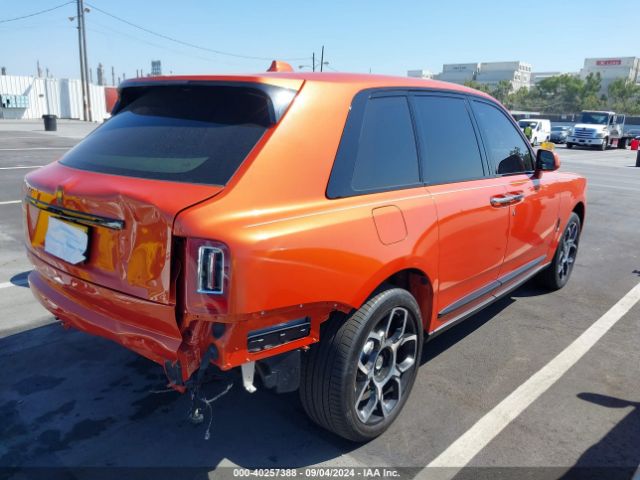 SLATV8C06NU211705 Rolls-Royce Cullinan