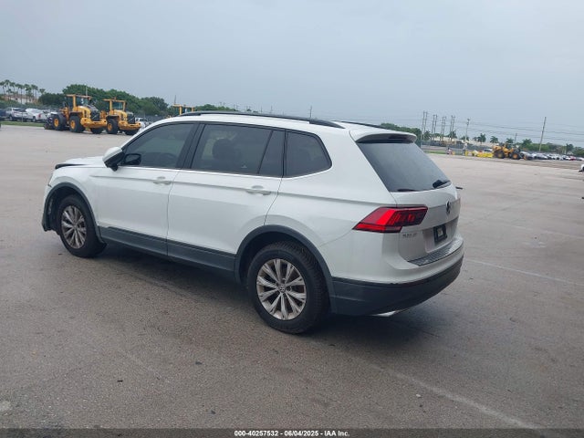 3VV1B7AX8KM181630 Volkswagen Tiguan 2.0t S