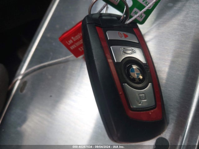 BMW 340i 2016 WBA8B3C56GK384061 Image 11